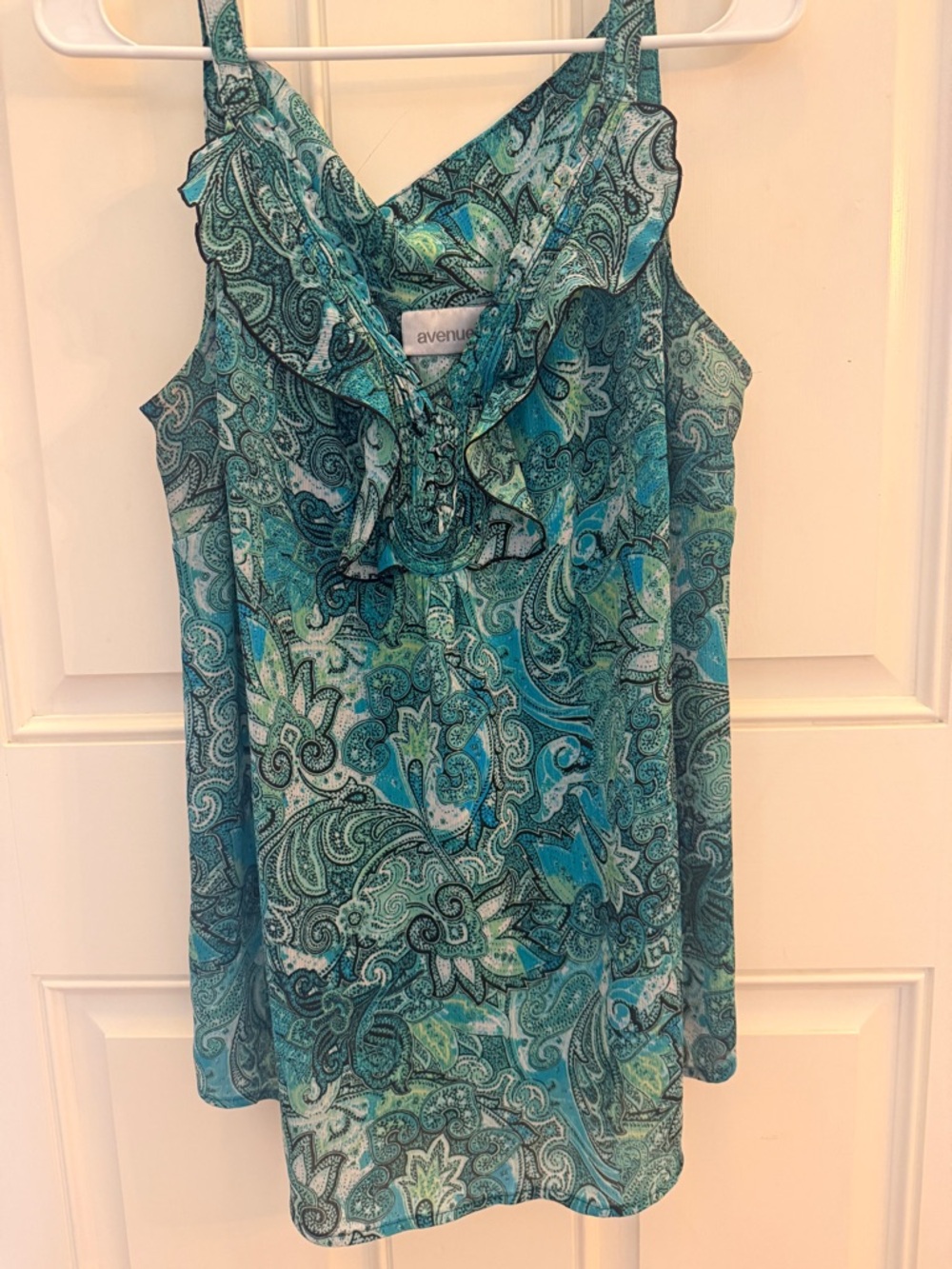 Womens 14/16 Avenue Sleeveless Blue & Green Eden Paisley Embellished Top